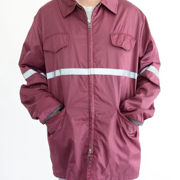 Vintage Avon Sportswear Maroon Zip Up  made in Canada Windbreaker Size 42 - Picture 1 of 14